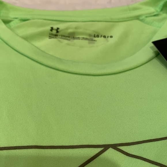 Under Armor dri fit green tshirt. NWT - Picture 3 of 4